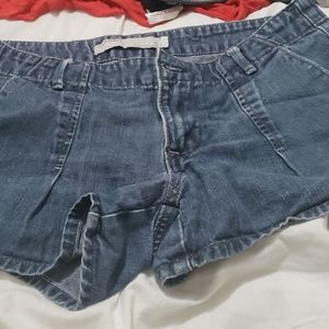 Old navy denim shorts size 8
